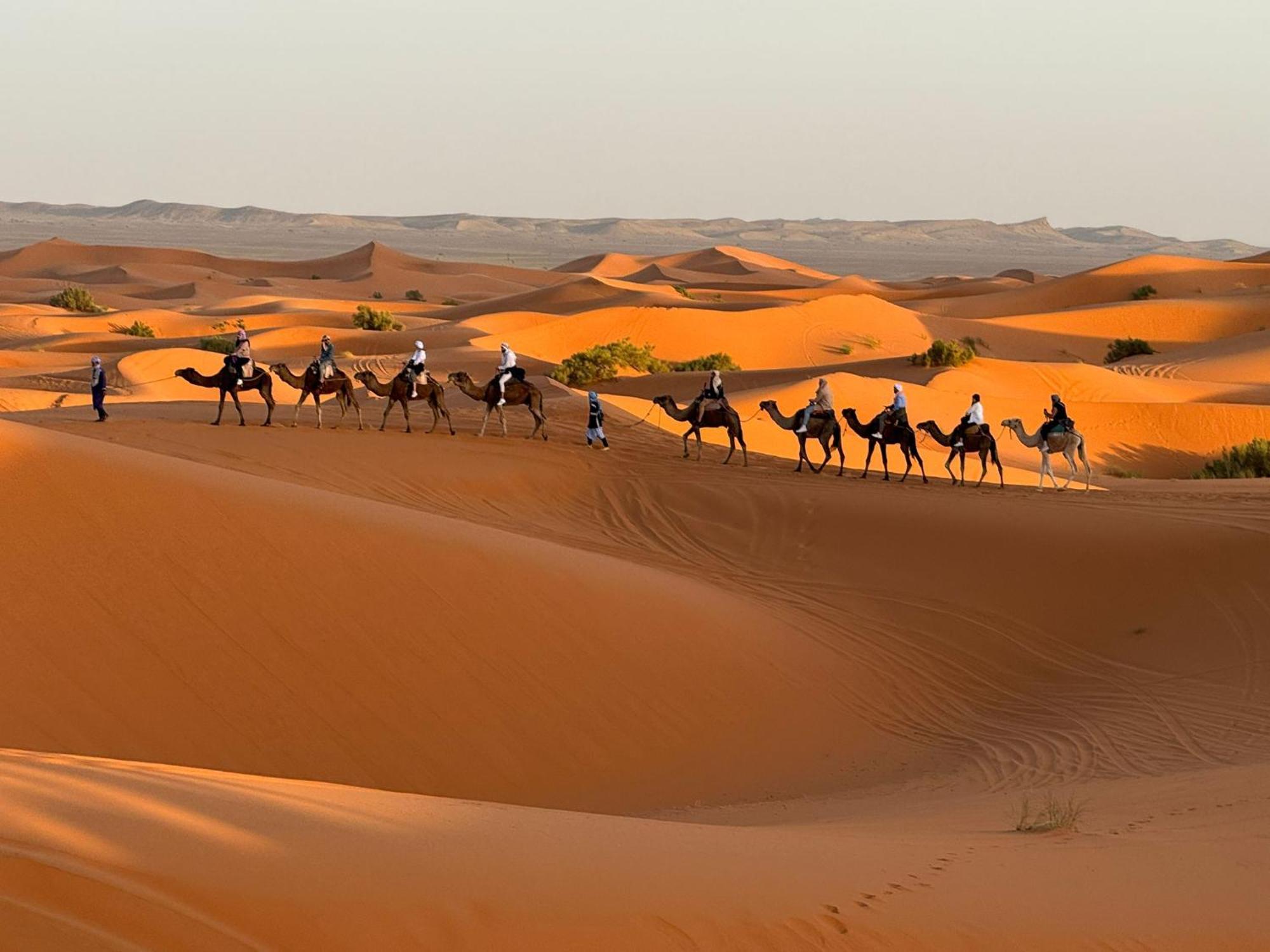 Horaz Merzouga Camp Buitenkant foto
