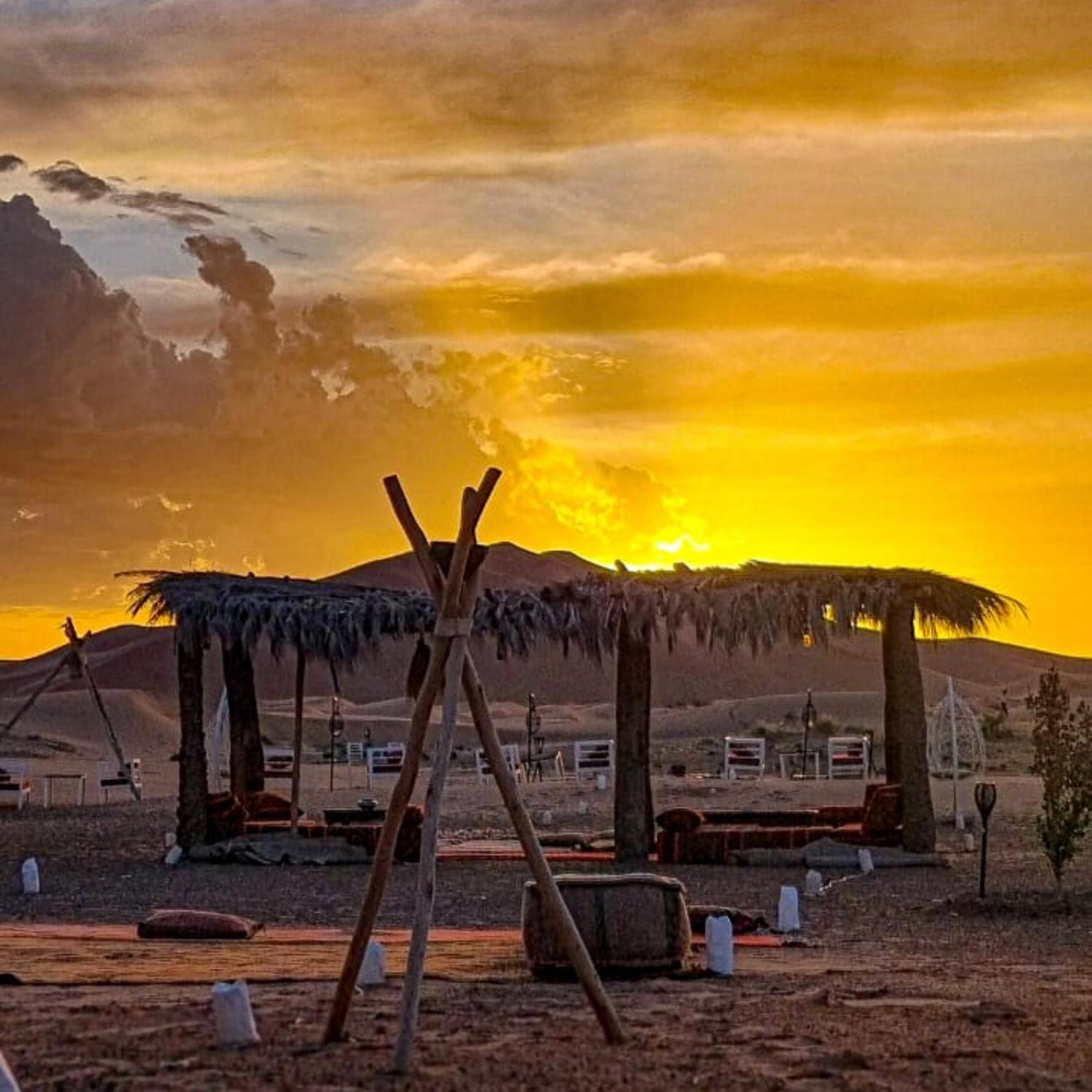 Horaz Merzouga Camp Buitenkant foto