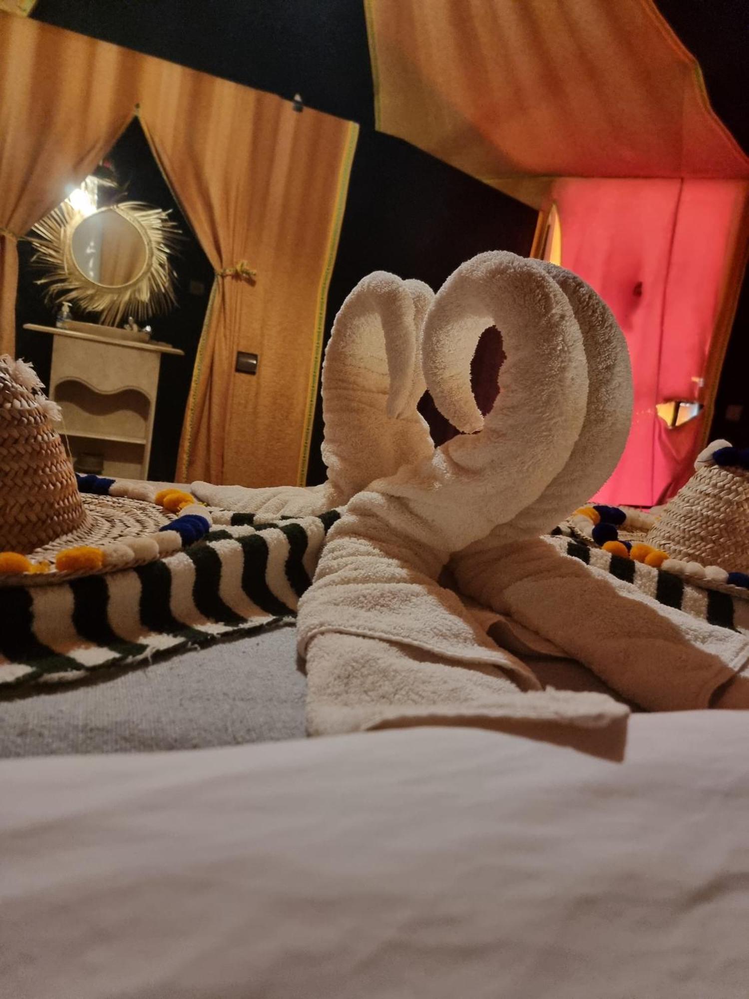 Horaz Merzouga Camp Buitenkant foto